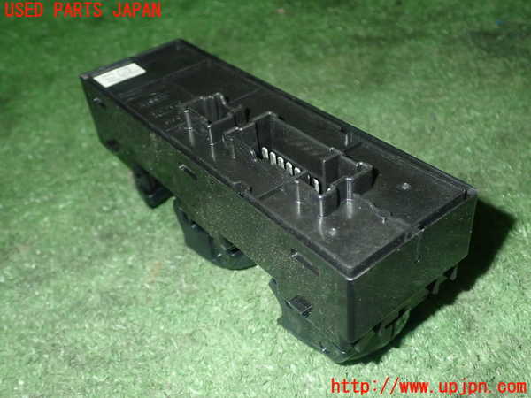 1UPJ-17396240]セレナ(GFC27)右前パワーウィンドウスイッチ 中古_m0003.jpg