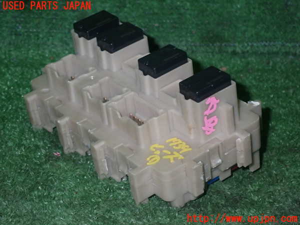 5UPJ-17396741]セレナ(GFC27)ヒューズボックス1 中古_m0003.jpg
