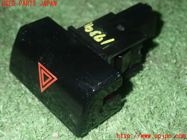 1UPJ-17396290]セレナ(GFC27)ハザードスイッチ 中古_m0002.jpg