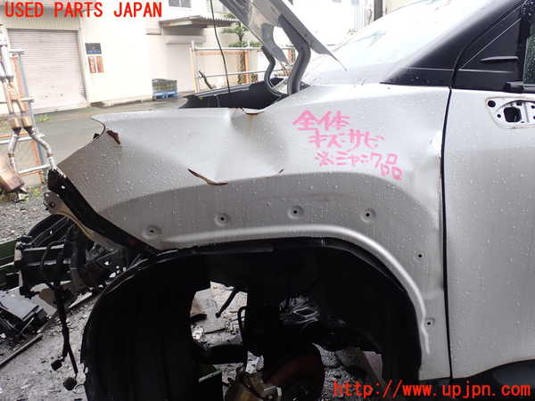 5UPJ-17411082]ヤリス(YARIS) クロス(MXPB15)左前フェンダー 【ジャンク】_m0001.jpg
