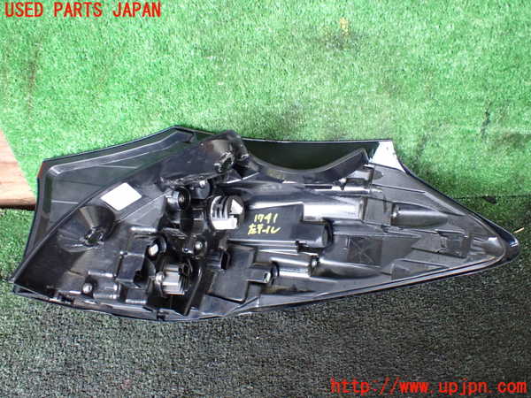 5UPJ-17411536]ヤリス(YARIS) クロス(MXPB15)左テールランプ 中古_m0003.jpg