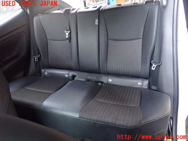 5UPJ-17417125]ヤリス(YARIS) クロス(MXPB15)2列目シート 中古_m0001.jpg