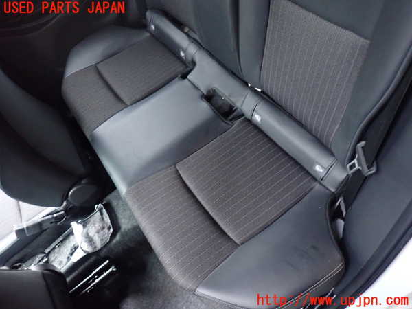 5UPJ-17417125]ヤリス(YARIS) クロス(MXPB15)2列目シート 中古_m0003.jpg