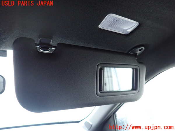5UPJ-17417625]ヤリス(YARIS) クロス(MXPB15)室内サンバイザー右側 中古_m0003.jpg