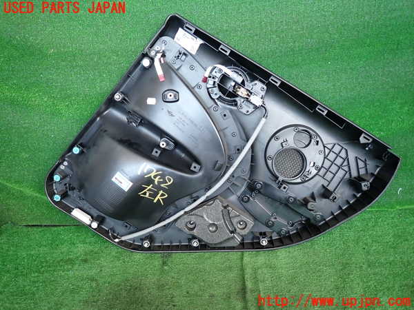 5UPJ-17421324]BMW ミニ(MINI)ジョンクーパーワークス(JCW) クロスオーバー(XDJCW)左後ドア内張り 中古　【R60】_m0002.jpg