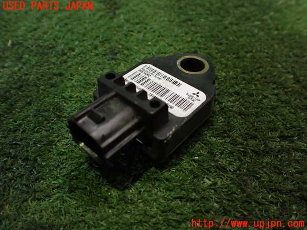 5UPJ-17446356]ランエボ10(CZ4A)エアバッグセンサー1 中古_m0001.jpg