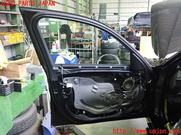 5UPJ-17461260]BMW 320d(8C20)(F30)左前ドア 中古(43R-001735 M540)_m0005.jpg