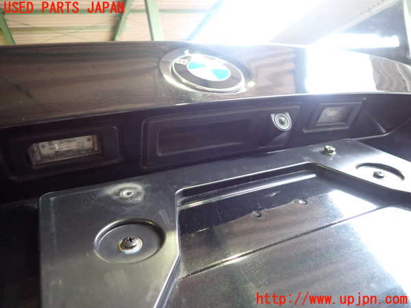 5UPJ-17461500]BMW 320d(8C20)(F30)トランク 中古_m0002.jpg