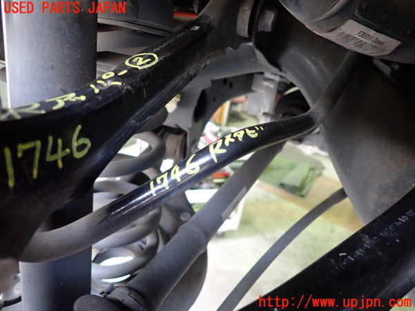 5UPJ-17465445]BMW 320d(8C20)(F30)リアスタビライザー 中古_m0001.jpg