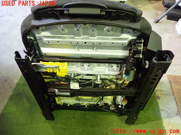 5UPJ-17467065]BMW 320d(8C20)(F30)助手席シート 中古_m0005.jpg