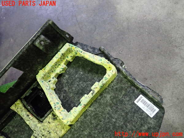 5UPJ-17467761]BMW 320d(8C20)(F30)トノカバー1 中古_m0004.jpg