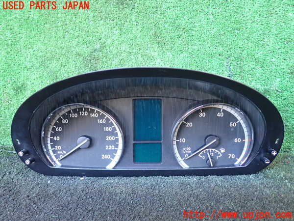 1UPJ-17476170]ベンツ V350 W639(639350T)スピードメーター 中古_m0001.jpg