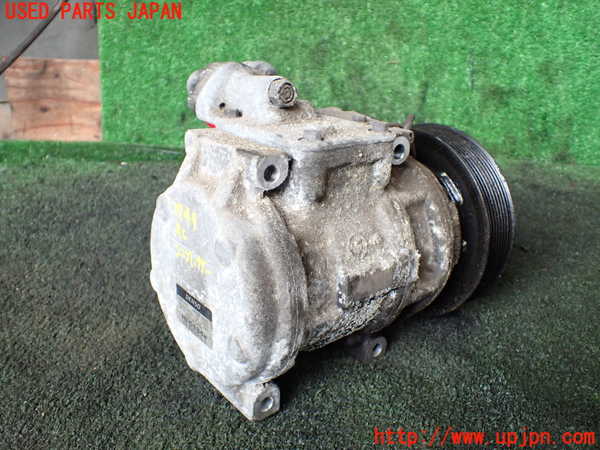 5UPJ-17496025]センチュリー(GZG50)エアコンコンプレッサー 中古_m0002.jpg