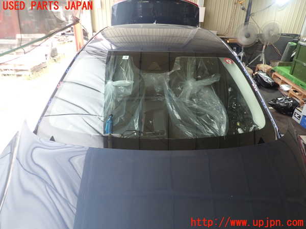 5UPJ-17501195]ボルボ・S60(ZB420TM)フロントガラス 43R-000442 中古_m0001.jpg