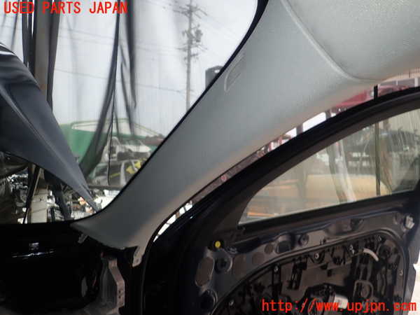 5UPJ-17507655]ボルボ・S60(ZB420TM)右フロントピラートリム 中古_m0001.jpg