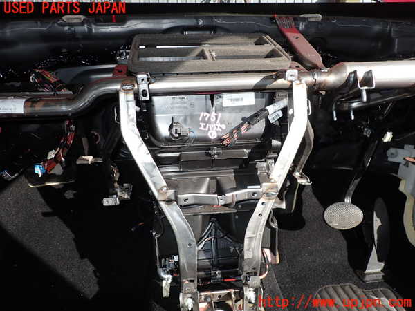 5UPJ-17516081]BMW ミニ(MINI)クーパーS(XR20M)(F56)エバポレーター1 中古_m0001.jpg