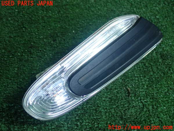 5UPJ-17581160]BMW ミニ(MINI)クーパー(XR15M)(F56)右ウィンカーレンズ 中古_m0001.jpg