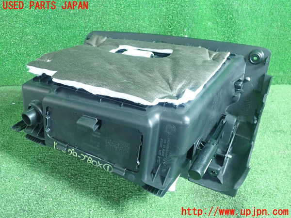 5UPJ-17587516]BMW ミニ(MINI)クーパー(XR15M)(F56)グローブボックス1 中古_m0003.jpg