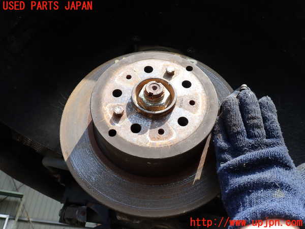 5UPJ-17604300]マセラティ・クアトロポルテ(MQP)右リアナックルハブ 中古_m0001.jpg