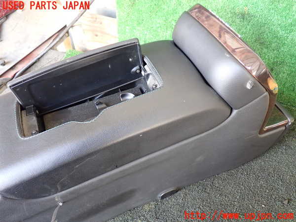 5UPJ-17607540]マセラティ・クアトロポルテ(MQP)センターコンソール 中古_m0002.jpg