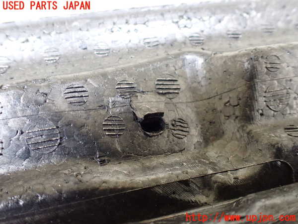 5UPJ-17607655]マセラティ・クアトロポルテ(MQP)右フロントピラートリム 中古_m0003.jpg