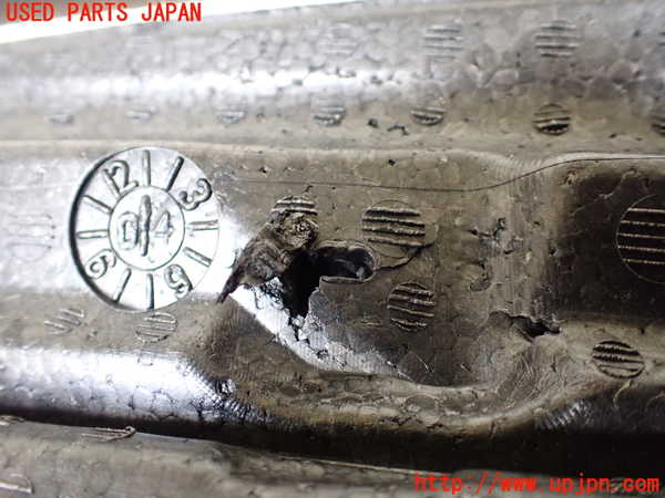 5UPJ-17607655]マセラティ・クアトロポルテ(MQP)右フロントピラートリム 中古_m0004.jpg