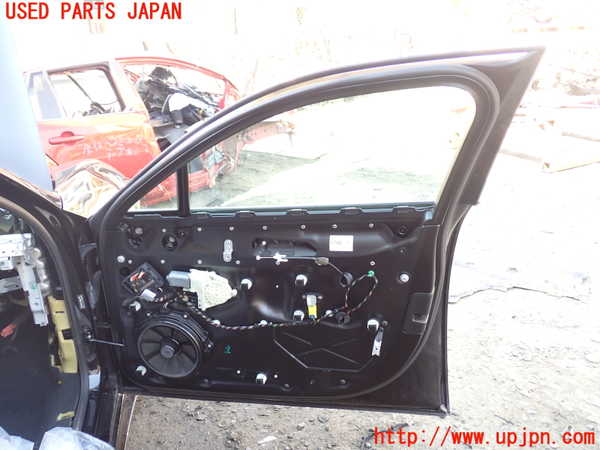5UPJ-17611230]ポルシェ・パナメーラ 4S(970M48A)右前ドア 43R-00083 中古_m0004.jpg
