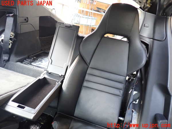 5UPJ-17617175]ポルシェ・パナメーラ 4S(970M48A)左2列目シート 中古_m0002.jpg