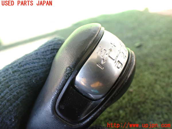 5UPJ-17617570]ポルシェ・パナメーラ 4S(970M48A)シフトノブ 中古_m0002.jpg