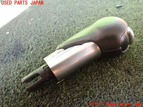 5UPJ-17617570]ポルシェ・パナメーラ 4S(970M48A)シフトノブ 中古_m0004.jpg