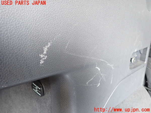 5UPJ-17617680]ポルシェ・パナメーラ 4S(970M48A)左リアピラートリム 中古_m0003.jpg