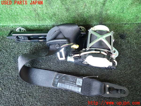 5UPJ-17617075]ポルシェ・パナメーラ 4S(970M48A)助手席シートベルト 中古_m0001.jpg