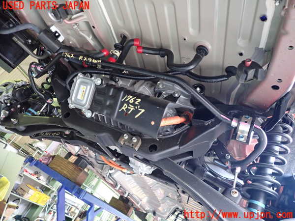 5UPJ-17625445]エクリプスクロス PHEV(GL3W)リアスタビライザー 中古_m0001.jpg