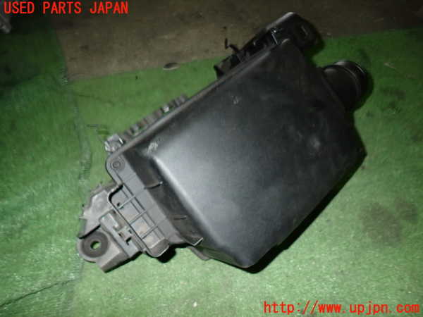 5UPJ-17642560]ベンツ E250 クーペ C207(207336)エアクリーナーボックス 中古_m0001.jpg