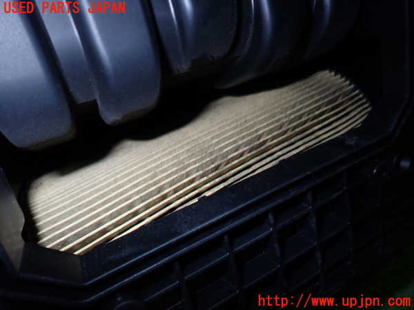 5UPJ-17642560]ベンツ E250 クーペ C207(207336)エアクリーナーボックス 中古_m0003.jpg