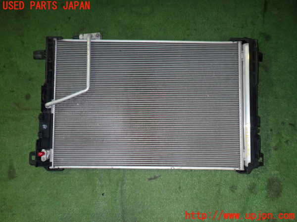 5UPJ-17646031]ベンツ E250 クーペ C207(207336)エアコンコンデンサー1 中古_m0001.jpg