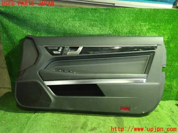 5UPJ-17641234]ベンツ E250 クーペ C207(207336)右ドア内張り 中古_m0001.jpg