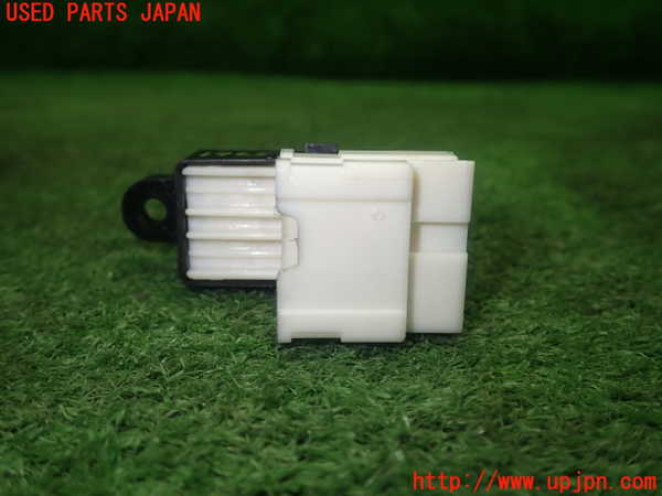 5UPJ-17656245]スイフトスポーツ(ZC33S)左前パワーウィンドウスイッチ 中古_m0003.jpg