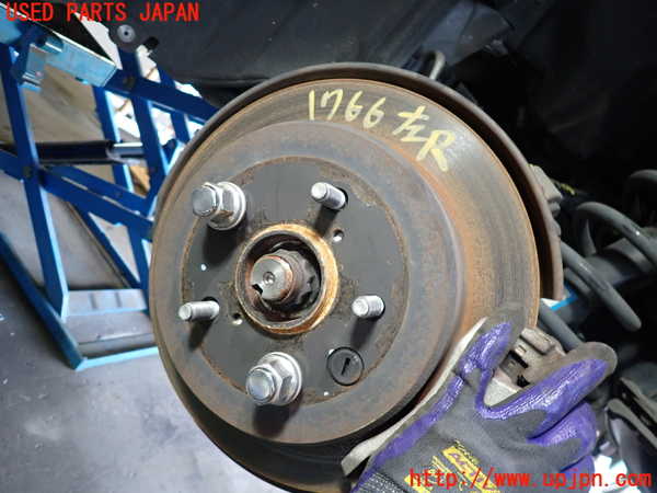 5UPJ-17664305]クラウン ロイヤル ハイブリッド(AWS210)左リアナックルハブ 中古_m0001.jpg