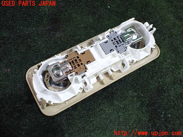 5UPJ-17666412]クラウン ロイヤル ハイブリッド(AWS210)ルームランプ2（2列目） 中古_m0002.jpg