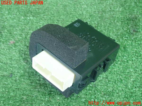 5UPJ-17676147]クラウン ロイヤル(GRS210)コンピューター2 中古 85940-30160_m0001.jpg