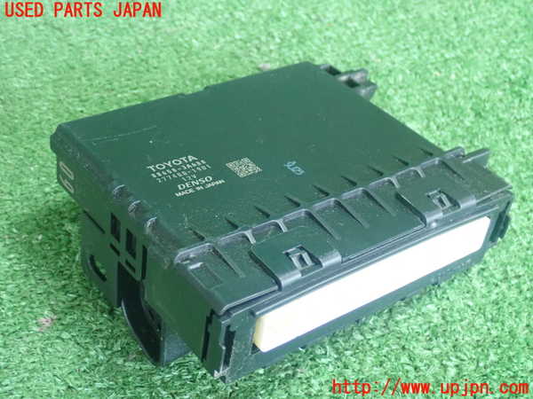5UPJ-17676148]クラウン ロイヤル(GRS210)コンピューター3 中古 88650-3A600_m0001.jpg