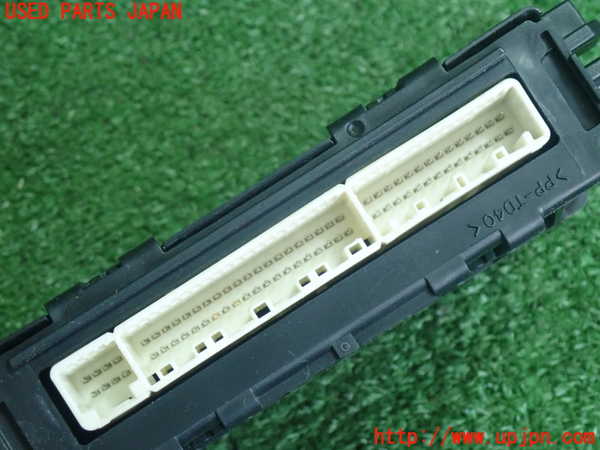 5UPJ-17676148]クラウン ロイヤル(GRS210)コンピューター3 中古 88650-3A600_m0004.jpg