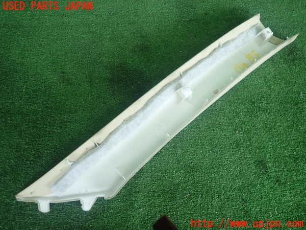 5UPJ-17677660]クラウン ロイヤル(GRS210)左フロントピラートリム 中古_m0004.jpg