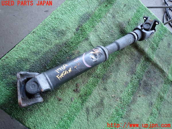 5UPJ-17693401]ランクル60系(HJ61V(改))フロントプロペラシャフト1 【ジャンク品】 中古_m0001.jpg