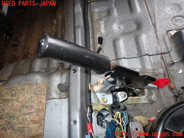 5UPJ-17697550]ランクル60系(HJ61V(改))サイドブレーキレバー 中古_m0001.jpg