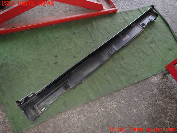 2UPJ-17701390]CX-30(DMEP)右サイドステップ 中古_m0004.jpg