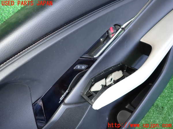 5UPJ-17701234]CX-30(DMEP)右前ドア内張り 中古_m0002.jpg