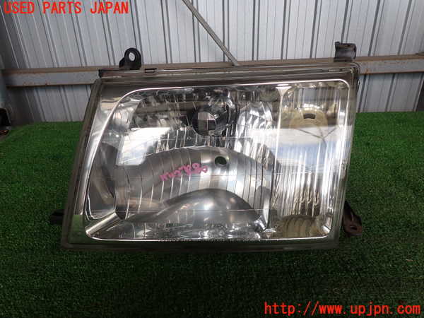 2UPJ-17711132]ランクル100系(UZJ100W)左ヘッドライト ハロゲン 中古_m0001.jpg