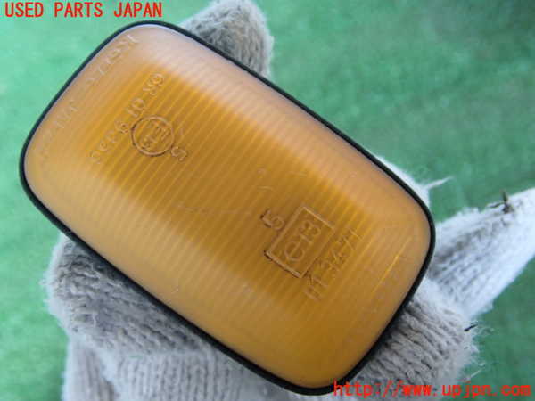 2UPJ-17711162]ランクル100系(UZJ100W)左ウィンカーレンズ 中古_m0002.jpg